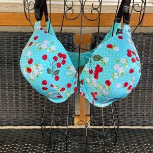 Torrid perfect T-shirt front close bra 46DD